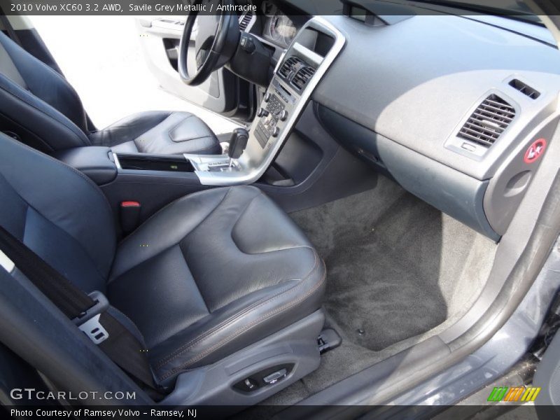 Savile Grey Metallic / Anthracite 2010 Volvo XC60 3.2 AWD