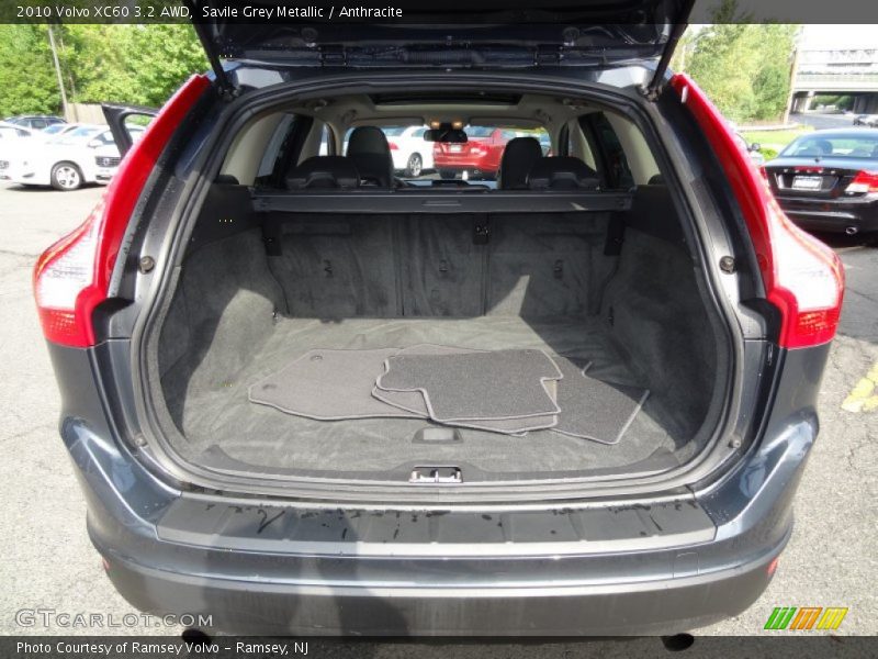 Savile Grey Metallic / Anthracite 2010 Volvo XC60 3.2 AWD