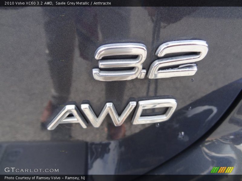 Savile Grey Metallic / Anthracite 2010 Volvo XC60 3.2 AWD