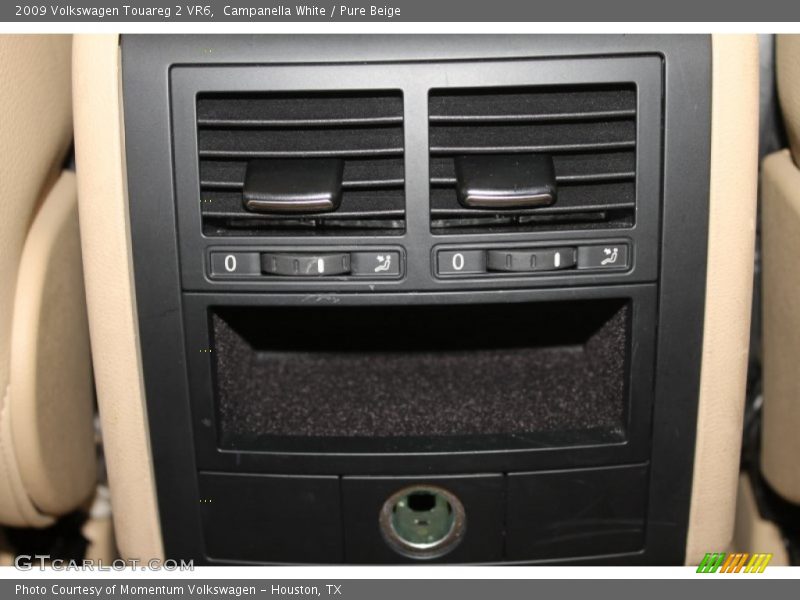 Campanella White / Pure Beige 2009 Volkswagen Touareg 2 VR6