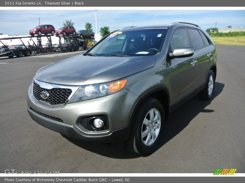 Titanium Silver / Black 2011 Kia Sorento LX