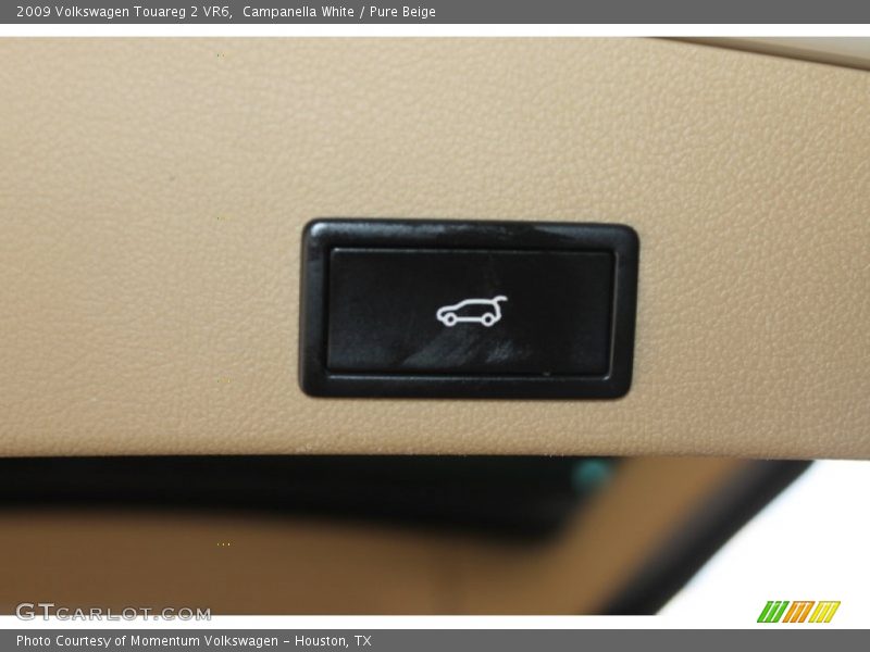 Campanella White / Pure Beige 2009 Volkswagen Touareg 2 VR6