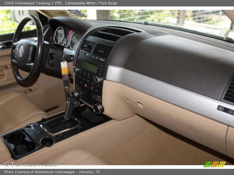 Campanella White / Pure Beige 2009 Volkswagen Touareg 2 VR6