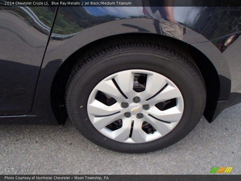 Blue Ray Metallic / Jet Black/Medium Titanium 2014 Chevrolet Cruze LS