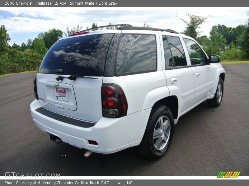 Summit White / Light Gray 2006 Chevrolet TrailBlazer LS 4x4