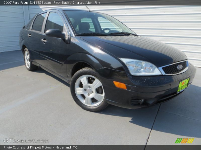 Pitch Black / Charcoal/Light Flint 2007 Ford Focus ZX4 SES Sedan