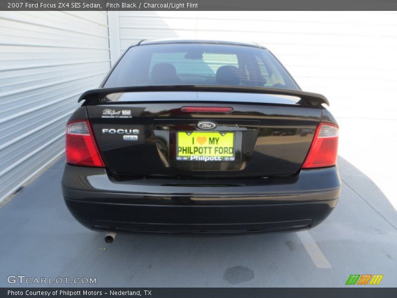 Pitch Black / Charcoal/Light Flint 2007 Ford Focus ZX4 SES Sedan