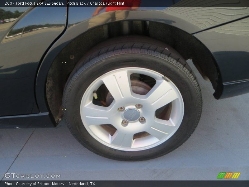 Pitch Black / Charcoal/Light Flint 2007 Ford Focus ZX4 SES Sedan