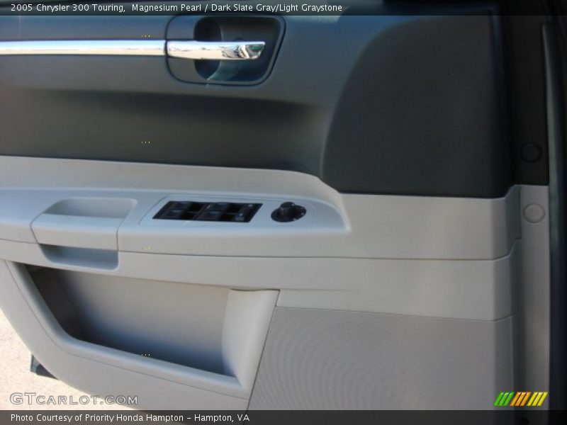 Magnesium Pearl / Dark Slate Gray/Light Graystone 2005 Chrysler 300 Touring