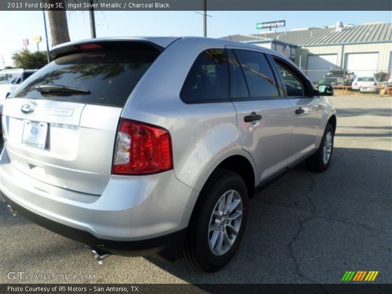 Ingot Silver Metallic / Charcoal Black 2013 Ford Edge SE
