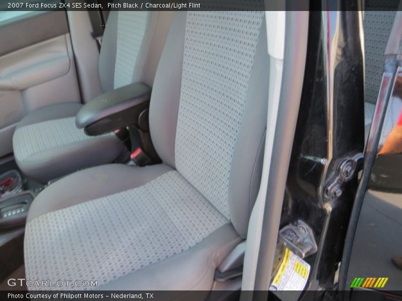 Pitch Black / Charcoal/Light Flint 2007 Ford Focus ZX4 SES Sedan