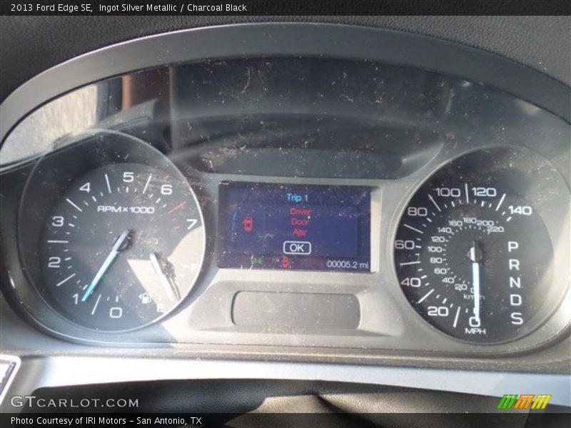 Ingot Silver Metallic / Charcoal Black 2013 Ford Edge SE