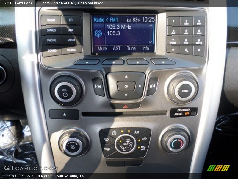 Ingot Silver Metallic / Charcoal Black 2013 Ford Edge SE