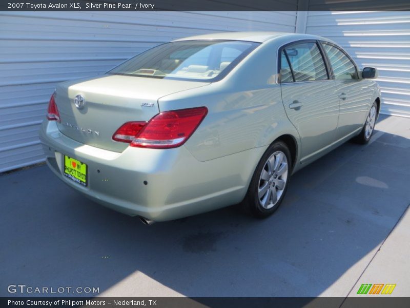 Silver Pine Pearl / Ivory 2007 Toyota Avalon XLS