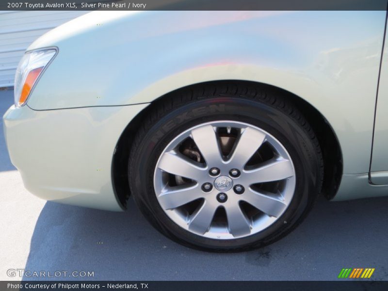 Silver Pine Pearl / Ivory 2007 Toyota Avalon XLS