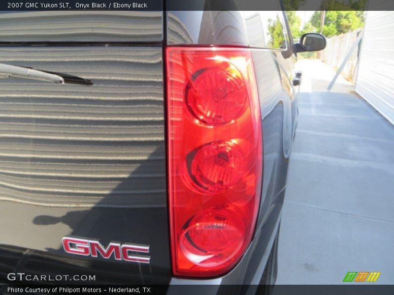 Onyx Black / Ebony Black 2007 GMC Yukon SLT