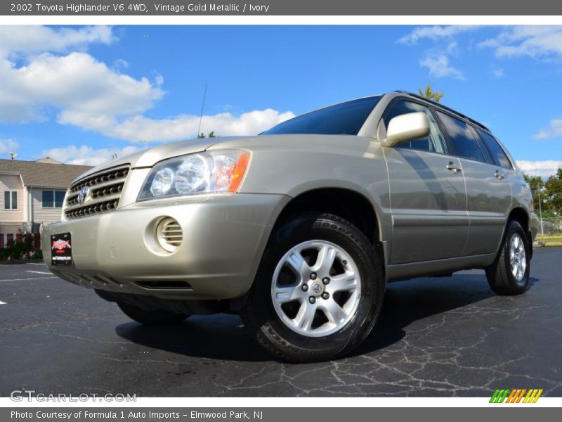 Vintage Gold Metallic / Ivory 2002 Toyota Highlander V6 4WD