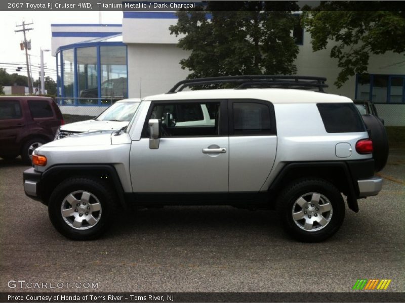 Titanium Metallic / Dark Charcoal 2007 Toyota FJ Cruiser 4WD