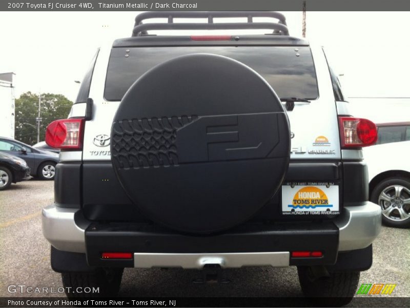 Titanium Metallic / Dark Charcoal 2007 Toyota FJ Cruiser 4WD