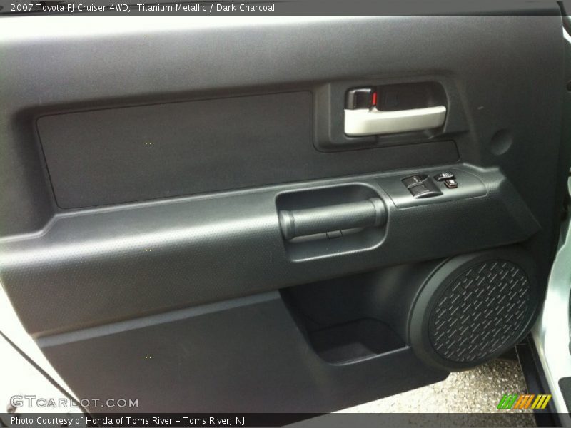 Titanium Metallic / Dark Charcoal 2007 Toyota FJ Cruiser 4WD