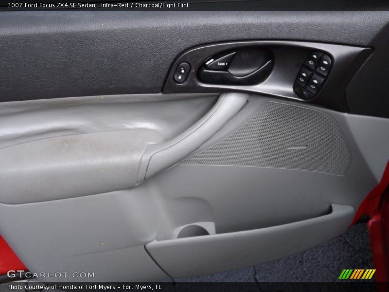 Infra-Red / Charcoal/Light Flint 2007 Ford Focus ZX4 SE Sedan