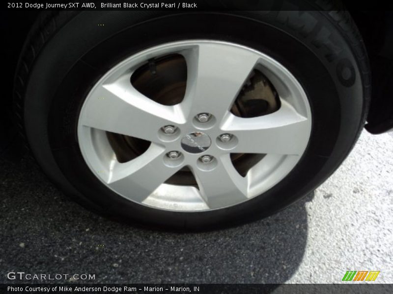 Brilliant Black Crystal Pearl / Black 2012 Dodge Journey SXT AWD