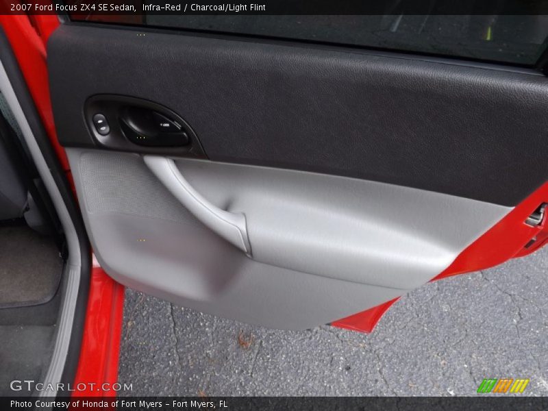 Infra-Red / Charcoal/Light Flint 2007 Ford Focus ZX4 SE Sedan