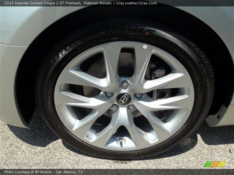 Platinum Metallic / Gray Leather/Gray Cloth 2013 Hyundai Genesis Coupe 2.0T Premium