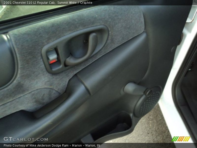 Summit White / Graphite 2001 Chevrolet S10 LS Regular Cab