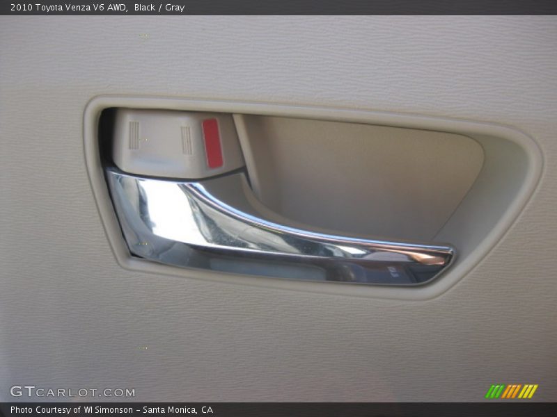 Black / Gray 2010 Toyota Venza V6 AWD