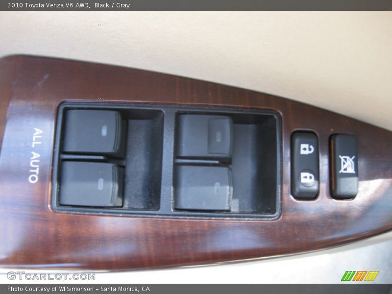 Black / Gray 2010 Toyota Venza V6 AWD