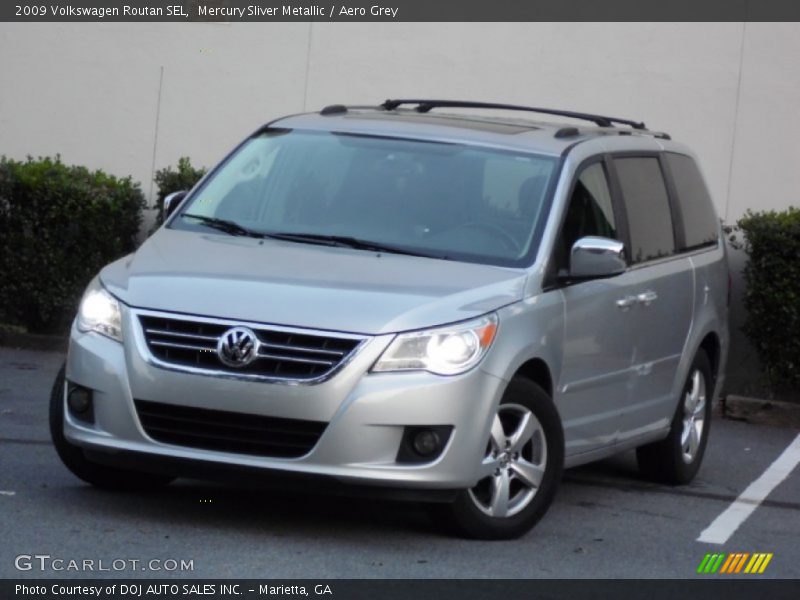 Mercury Sliver Metallic / Aero Grey 2009 Volkswagen Routan SEL