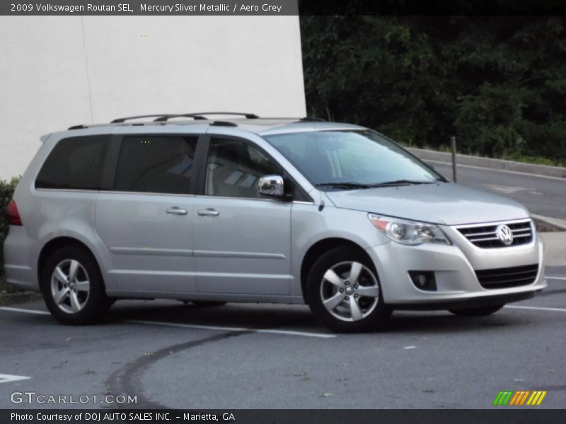 Mercury Sliver Metallic / Aero Grey 2009 Volkswagen Routan SEL