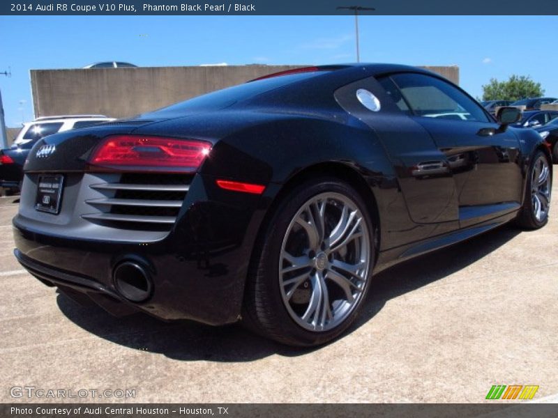 Phantom Black Pearl / Black 2014 Audi R8 Coupe V10 Plus