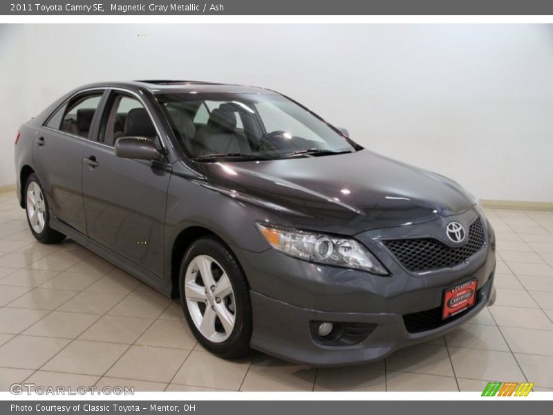 Magnetic Gray Metallic / Ash 2011 Toyota Camry SE