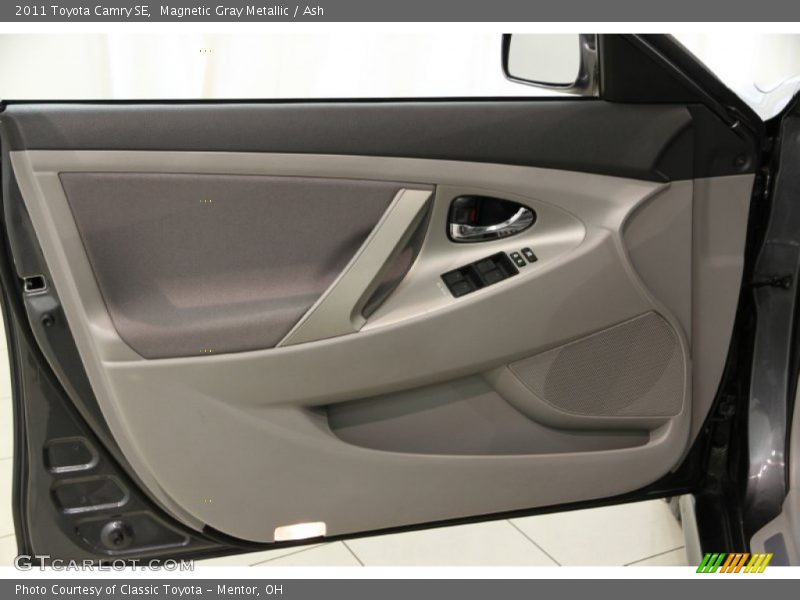 Magnetic Gray Metallic / Ash 2011 Toyota Camry SE