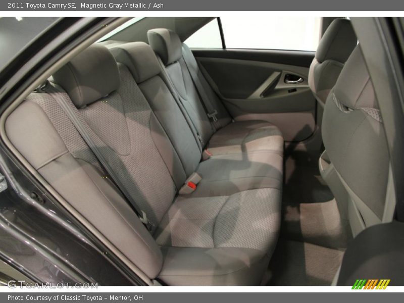 Magnetic Gray Metallic / Ash 2011 Toyota Camry SE