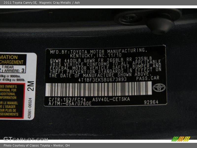 Magnetic Gray Metallic / Ash 2011 Toyota Camry SE