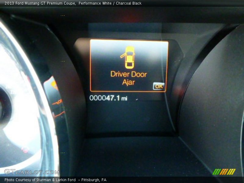 Performance White / Charcoal Black 2013 Ford Mustang GT Premium Coupe