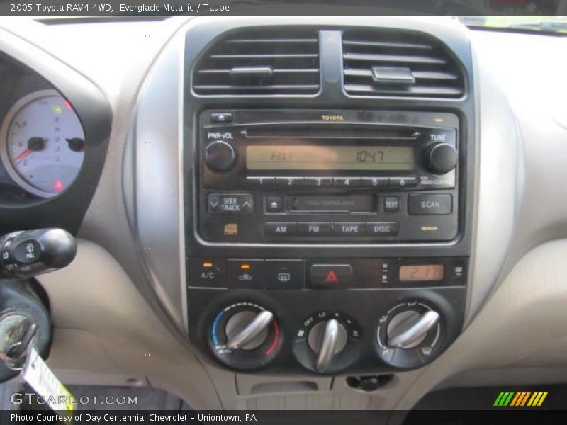 Everglade Metallic / Taupe 2005 Toyota RAV4 4WD
