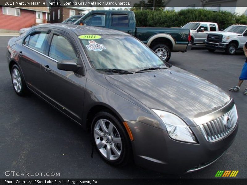 Front 3/4 View of 2011 Milan I4 Premier