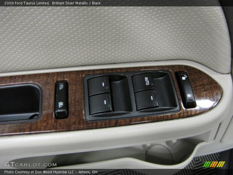 Brilliant Silver Metallic / Black 2009 Ford Taurus Limited