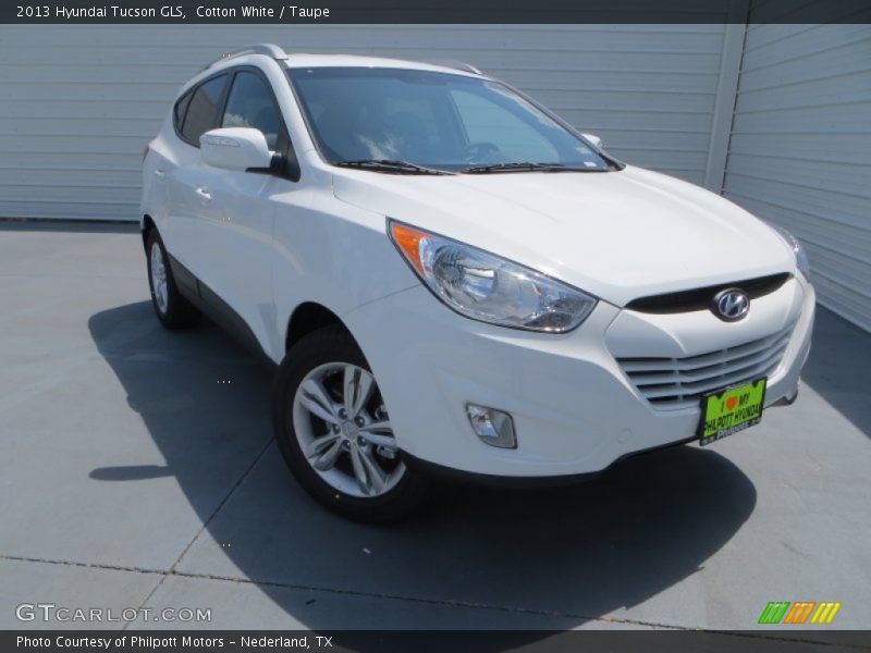 Cotton White / Taupe 2013 Hyundai Tucson GLS