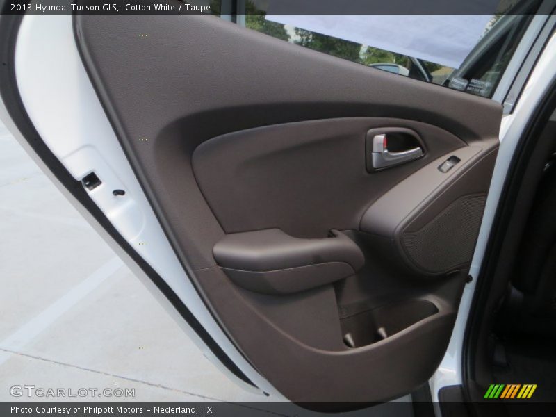 Cotton White / Taupe 2013 Hyundai Tucson GLS