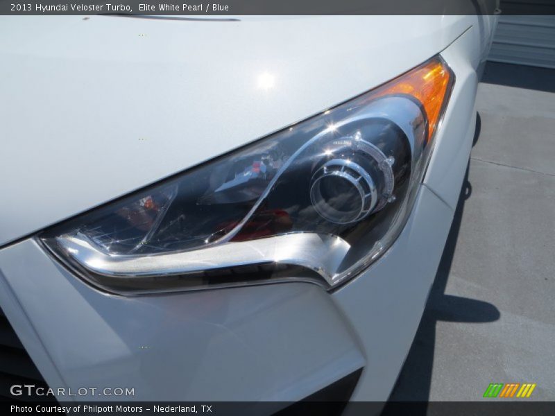 Elite White Pearl / Blue 2013 Hyundai Veloster Turbo