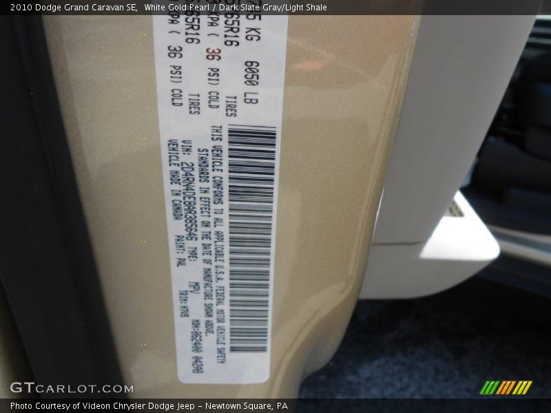 White Gold Pearl / Dark Slate Gray/Light Shale 2010 Dodge Grand Caravan SE