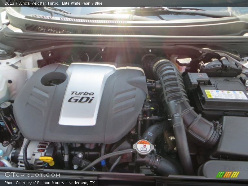Elite White Pearl / Blue 2013 Hyundai Veloster Turbo