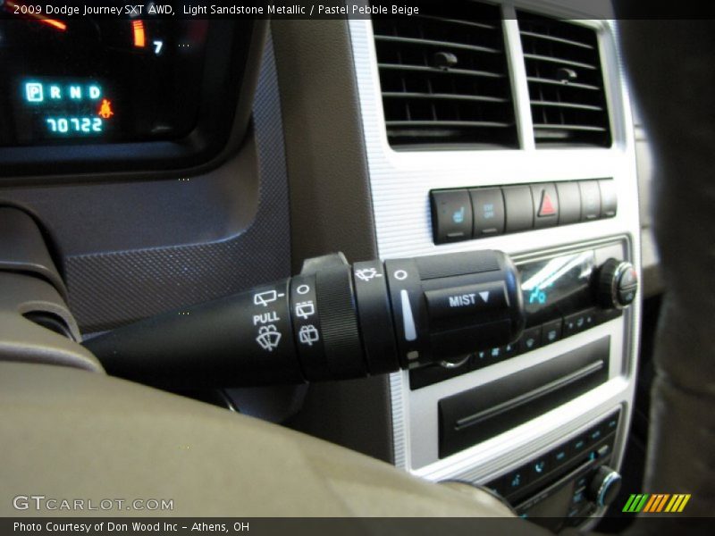 Light Sandstone Metallic / Pastel Pebble Beige 2009 Dodge Journey SXT AWD