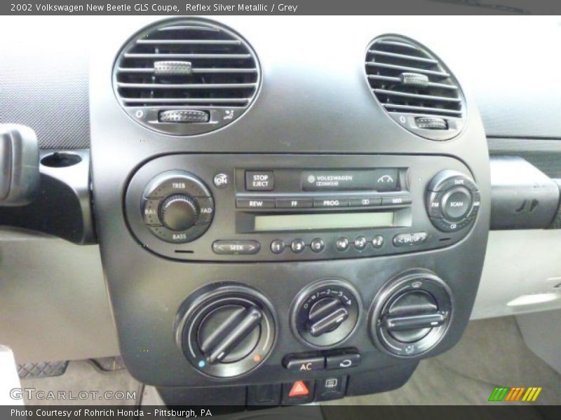 Reflex Silver Metallic / Grey 2002 Volkswagen New Beetle GLS Coupe