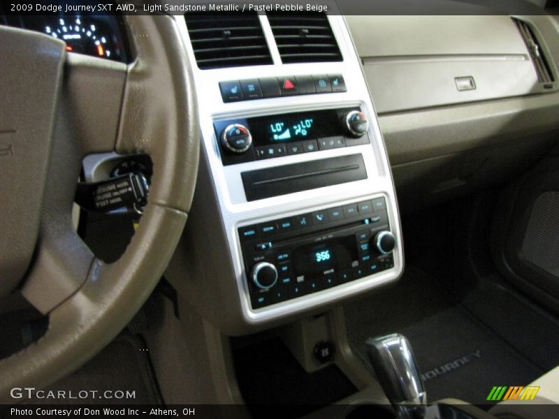 Light Sandstone Metallic / Pastel Pebble Beige 2009 Dodge Journey SXT AWD